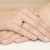 Rubin 0,60ct i Brylanty - złoty zaręczynowy pierścionek próby 585